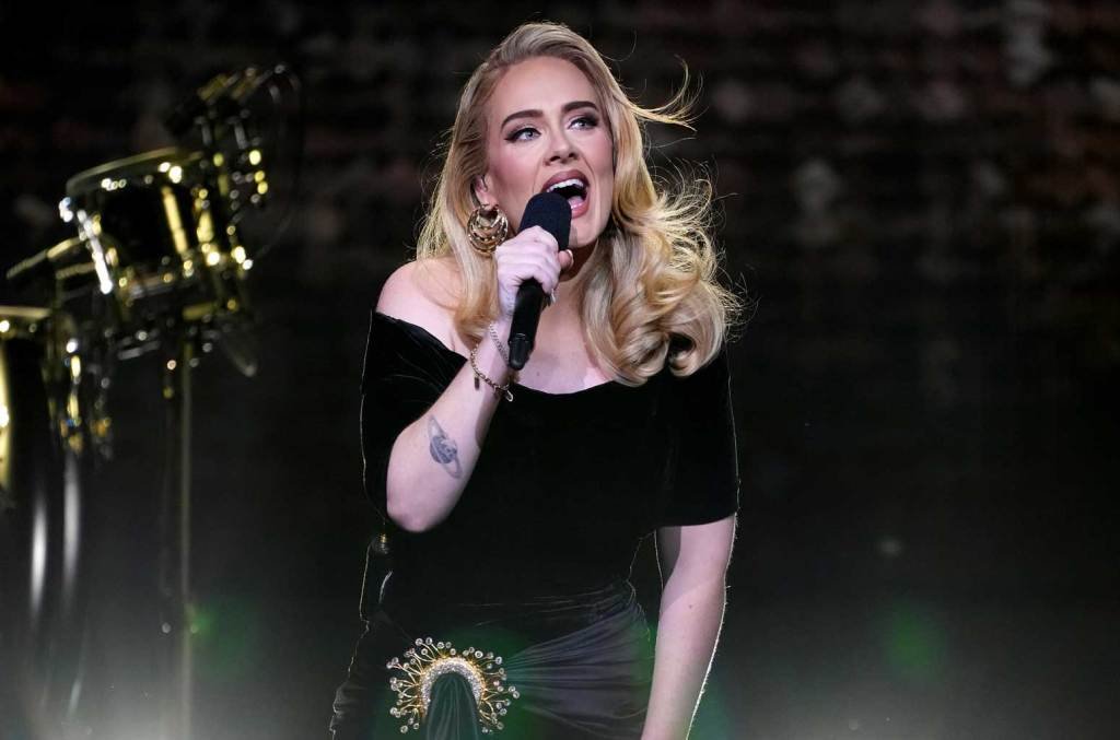 Adele Slams Fan Who Yelled ‘Pride Sucks’ at Las Vegas Residency Show