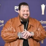 Jelly Roll Notches His Fourth Consecutive Country Airplay No. 1 With ‘Halfway to Hell’