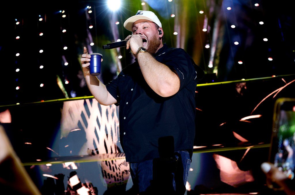 Luke Combs Celebrates Wife & Kids at LA’s SoFi Stadium – And Shotguns a Beer With Luke Wilson & Jimmy Butler Too