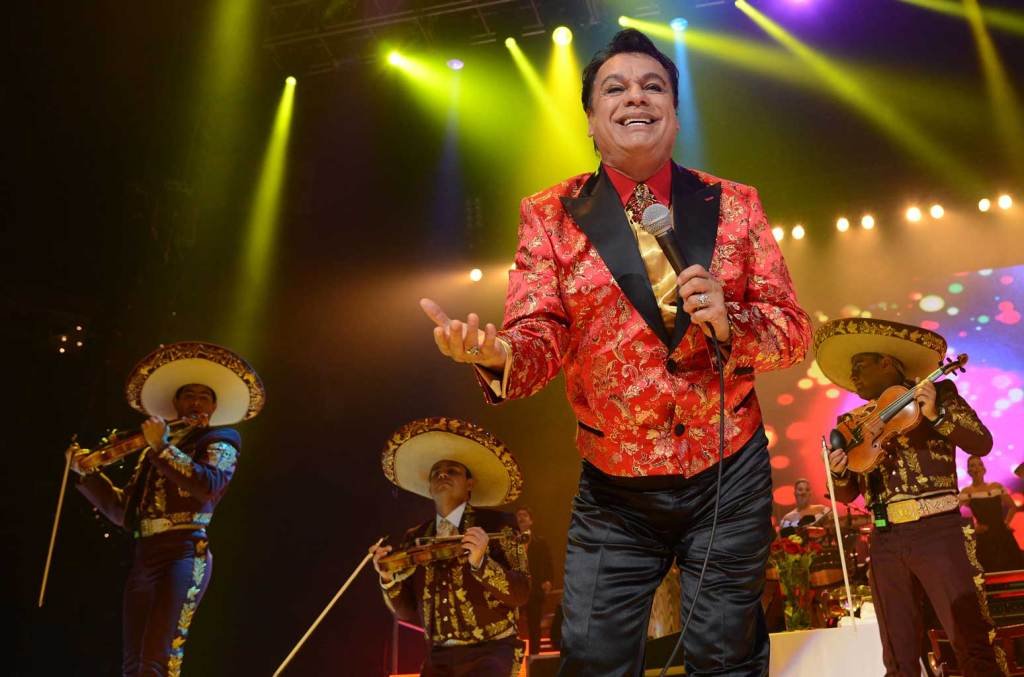 Juan Gabriel 2014 a concert billboard 1548