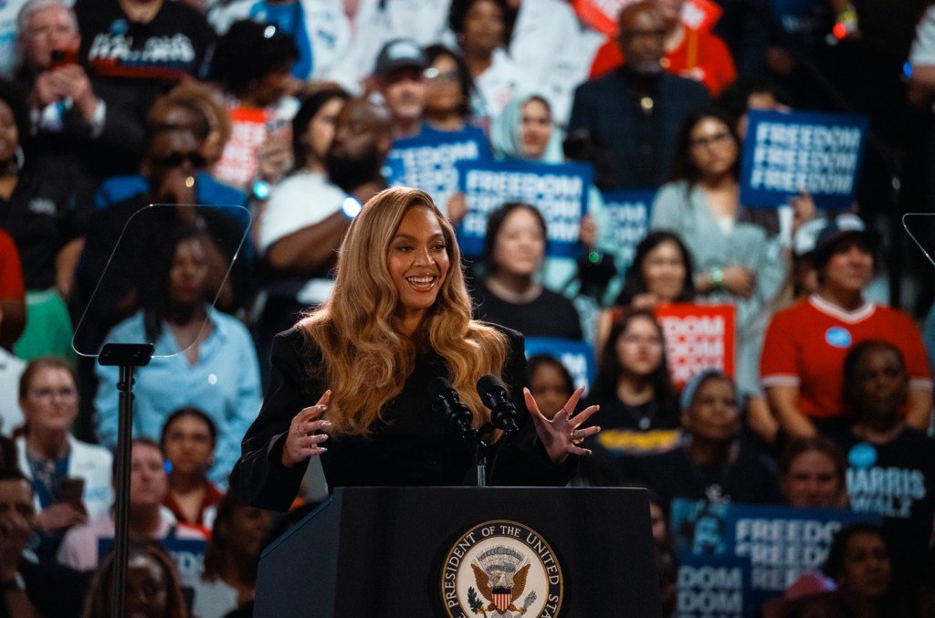 Beyonce at kamala rally 2024 billboard 1548