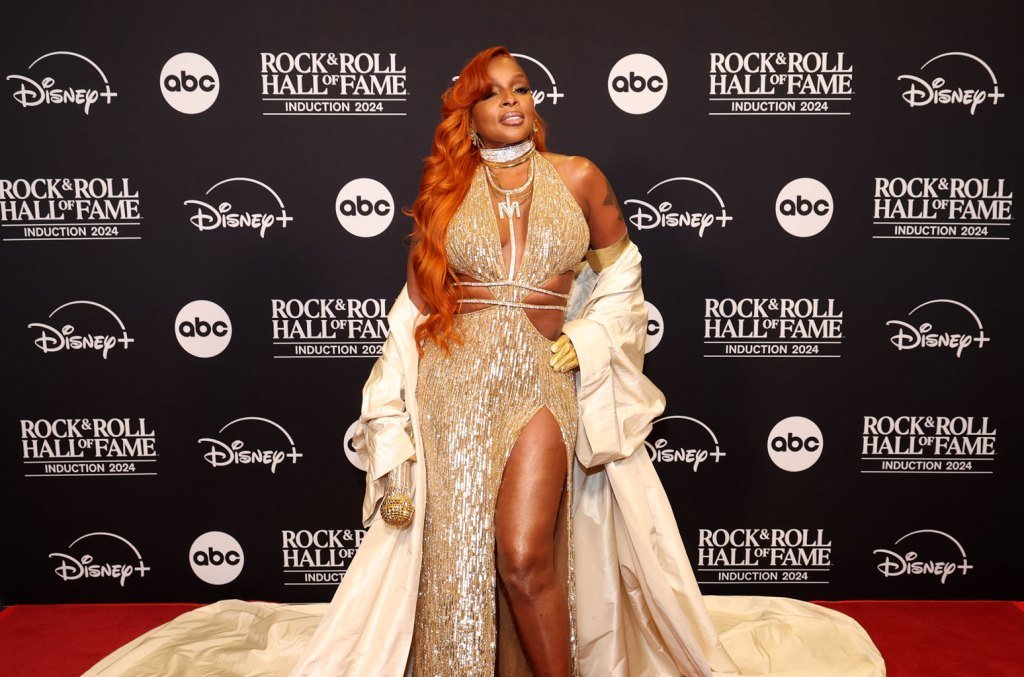 Mary J. Blige 2024 rock hall red carpet a billboard 1548