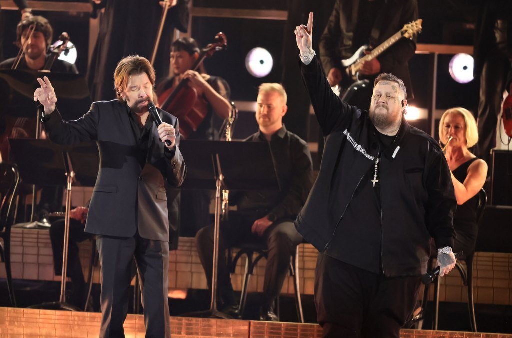 Jelly Roll and Ronnie Dunn 02 cma show 2024 billboard 1548