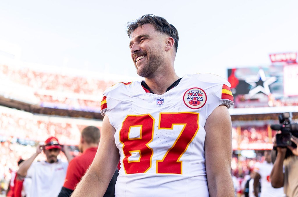 travis kelce chiefs 49ers 2024 billboard 1548