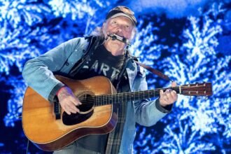 Neil Young. CREDIT Gary Miller Getty Images