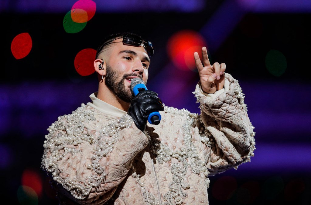 Manuel Turizo performs during the 63rd Vina del Mar billboard 1548