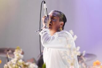 mike patton@2000x1270